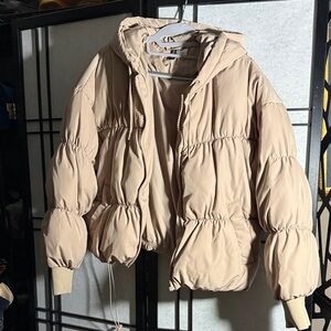 Divided Beige Hooded Puffer Jacket